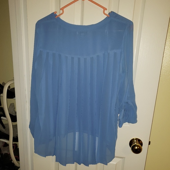JL baby blue blouse - Picture 3 of 6